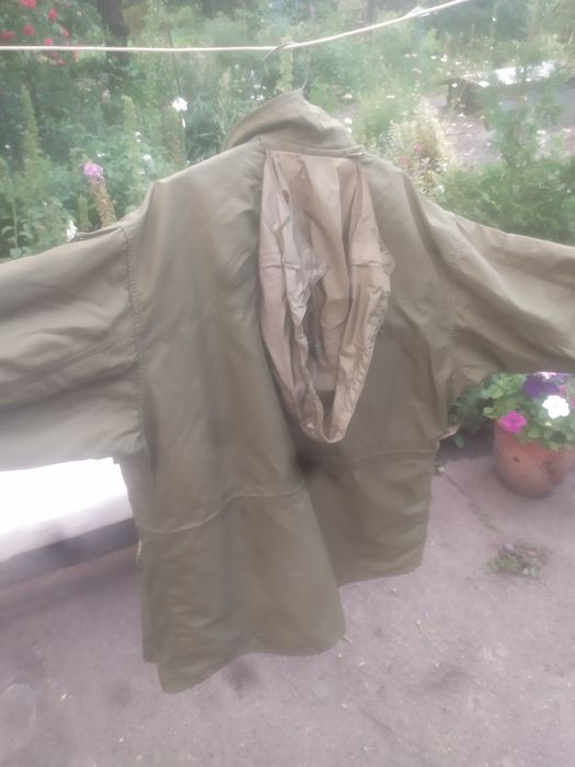 Форма олива(тактическая)Состояние хорошое!Цена без торга 1400!