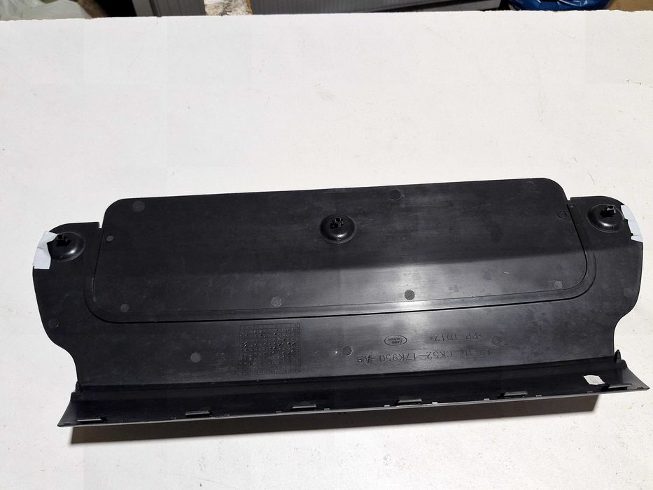 Dolna dokładka tylnego zderzaka Range Rover  iv (CK52-17K.950-AB)