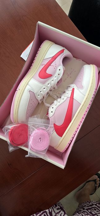 Air Jordan Travis Scott