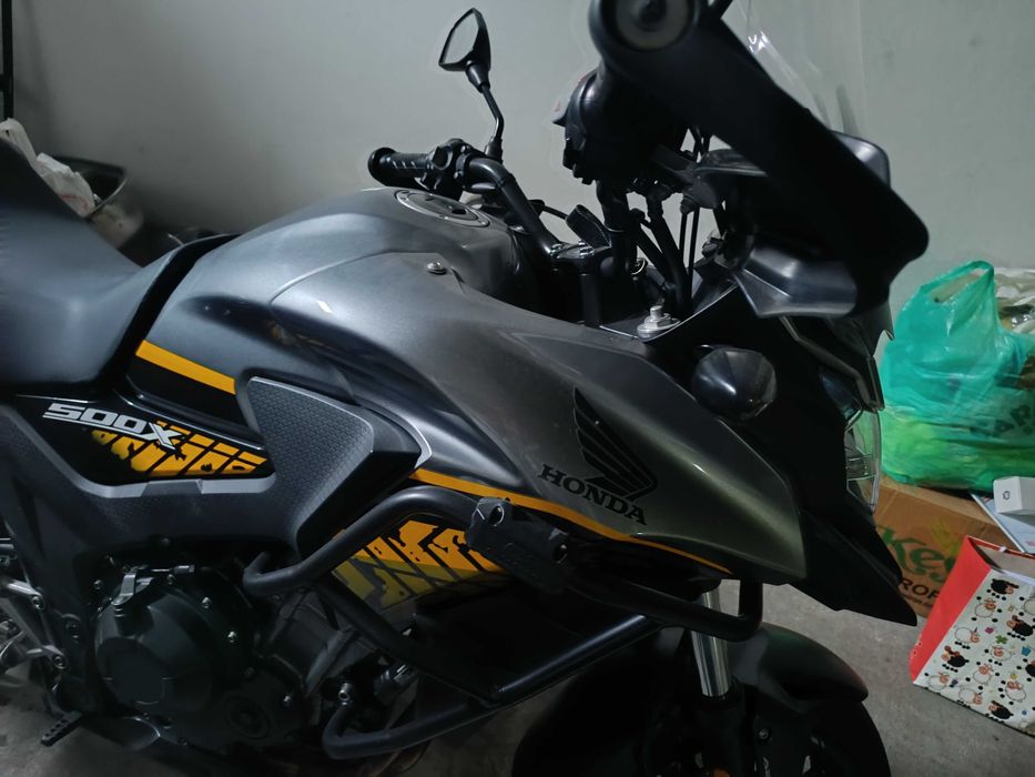 Vendo Honda CB500X muito bom estado