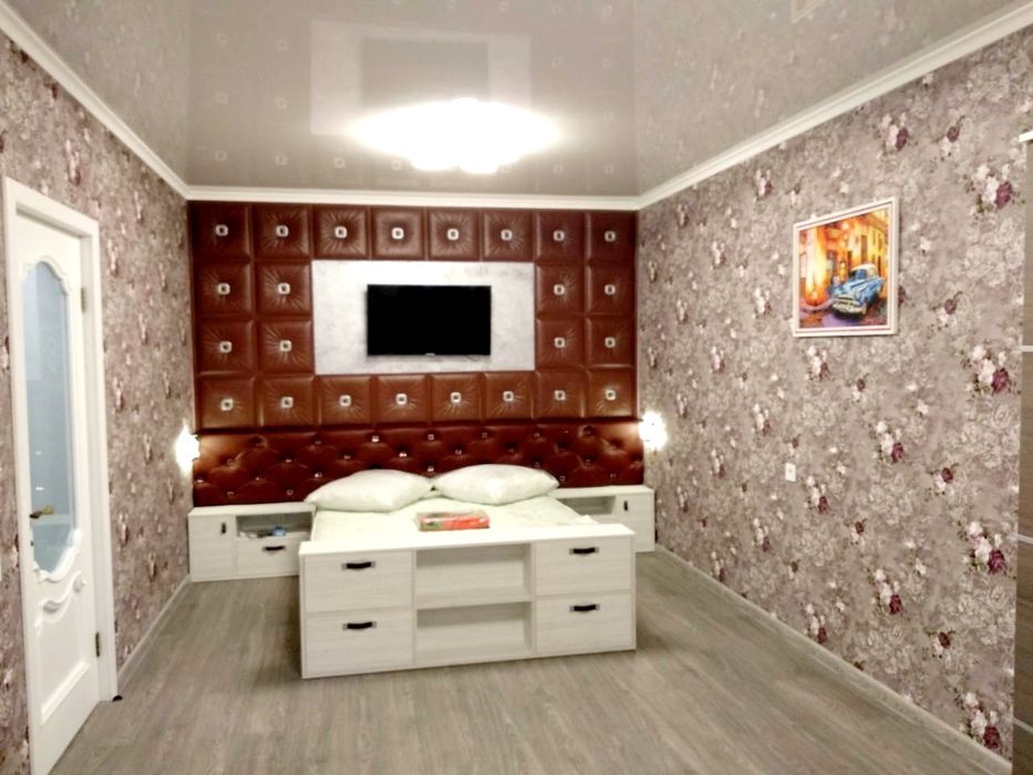 Сдам длительно 3-х комн квартиру в ЖК. Нагорный ул Дюковская центр