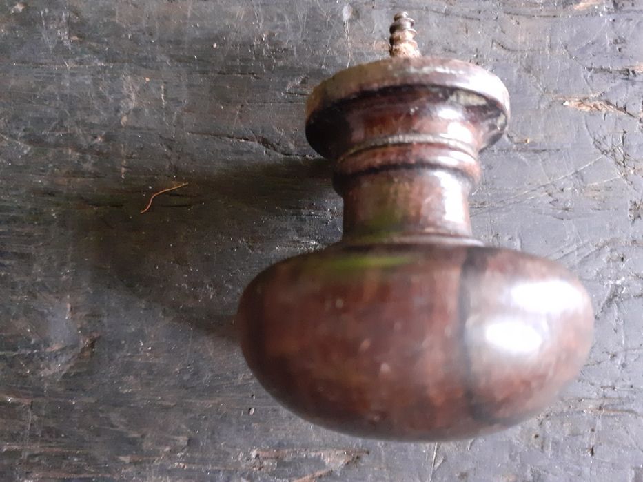 Rosewood drawer pull.64564331170689121