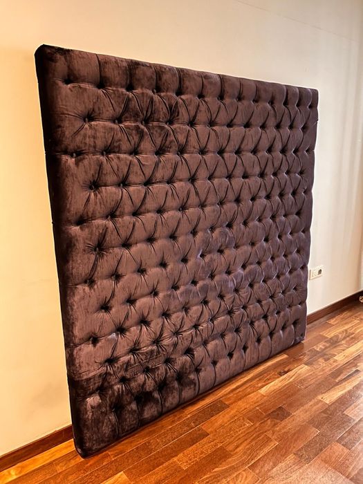 Cabeceira de cama em veludo 160x160 (c/oferta de cabide de pé)
