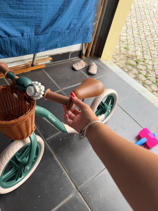 Bicicleta de Equilíbrio Lionelo – Como Nova!
