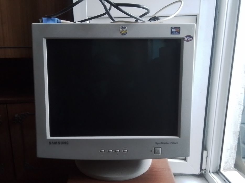 Монитор компьютерный Самсунг SynsMaster  рабочий 2004 год