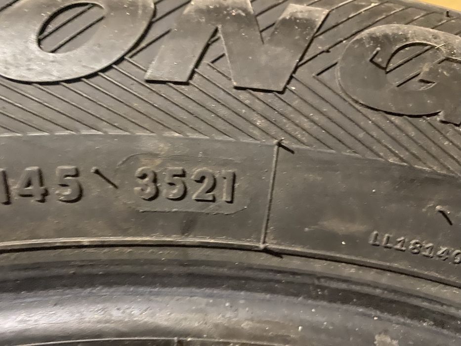 Opony Zimowe 235/55R20