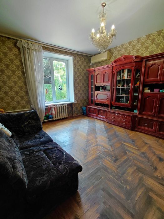 Велика квартира в цетрі міста