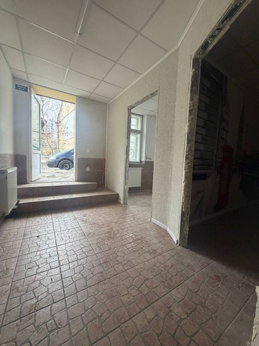 Продаж приміщення вул. Замарстинівська