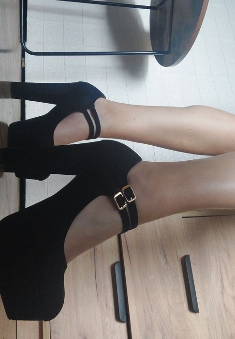 Buty na obcasie I platformie