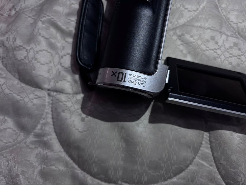 Sony Honeycam HDR105