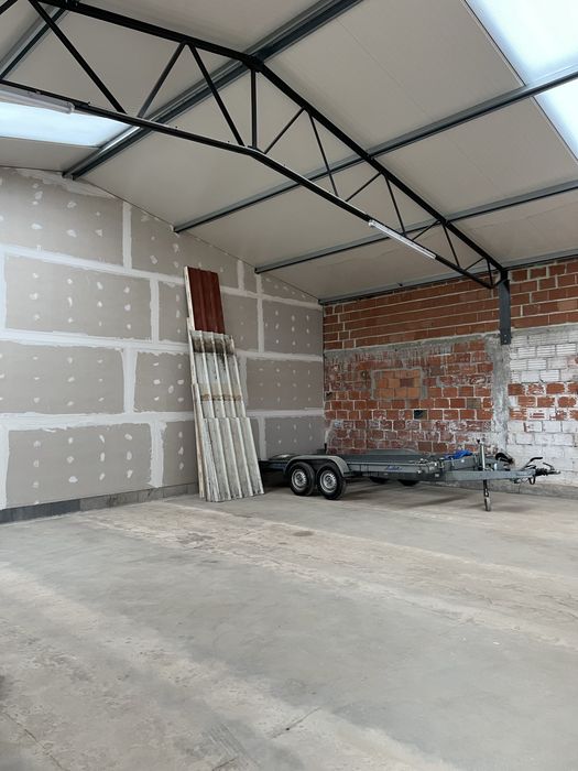 Arrendo armazem 150m2