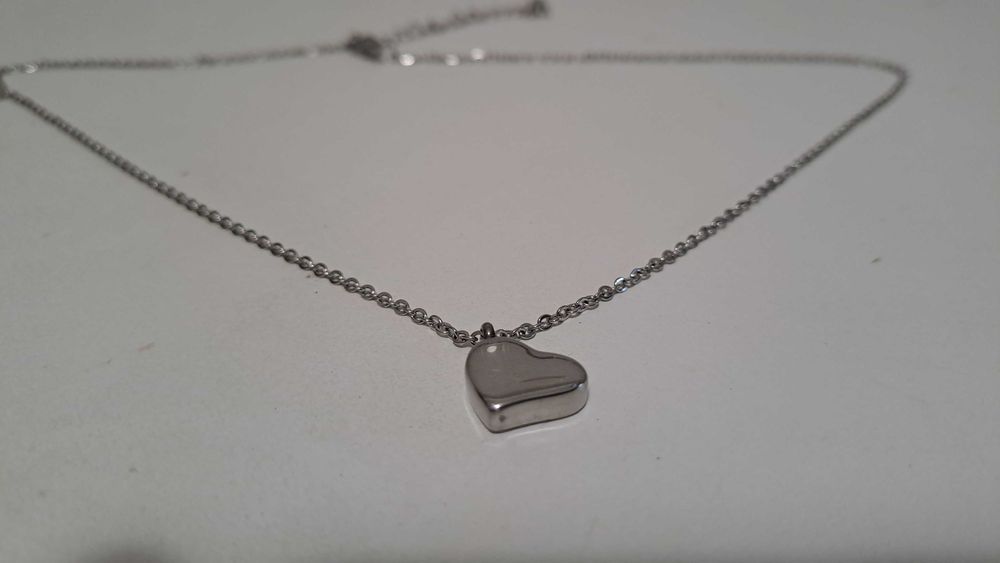 Colar de Prata com coração da Lonvica Jeweley.