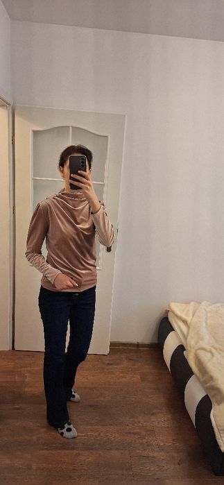 Nowa bluzka z metką