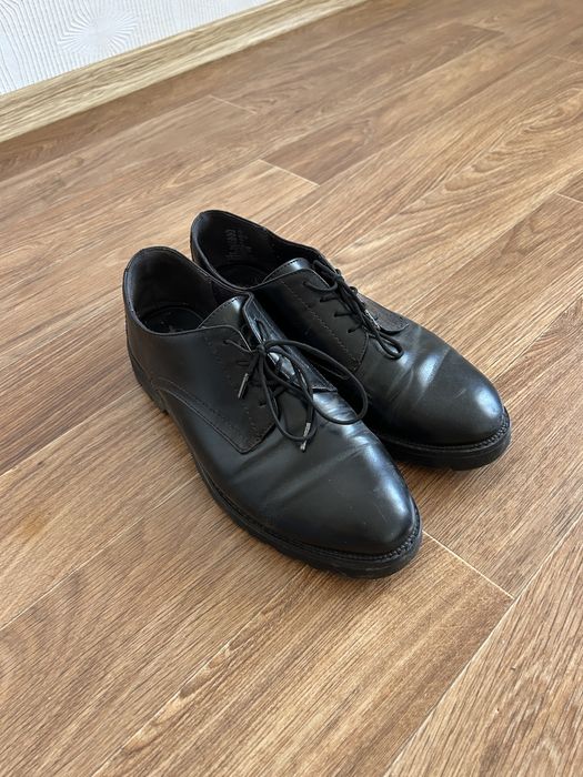 Чорні туфлі tamaris