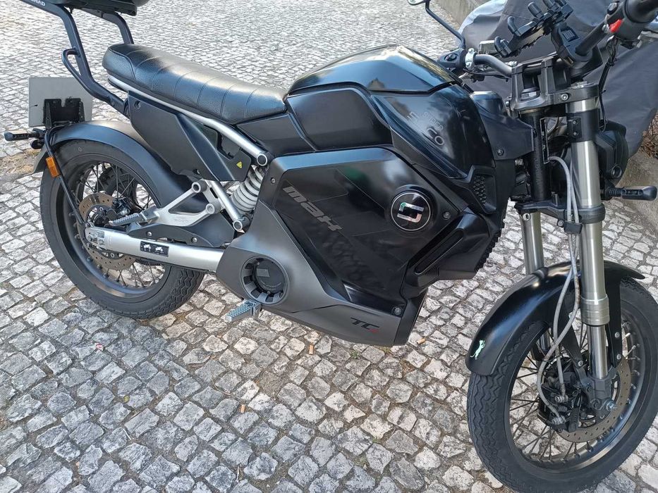 Super Soco TC Max 2024 | Único dono | 18.850 km | Baú + Extras