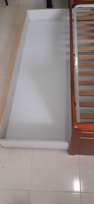 Cama de Solteiro em Madeira Maciça + Estrado Incluído (Com opção Gavetão Cama Extra)