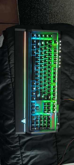 Teclado Mecânico Viper