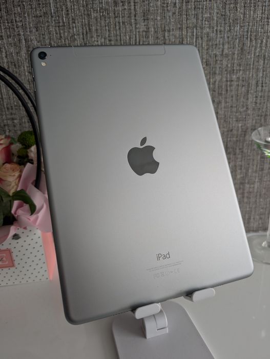 iPad Pro 9.7 на 128 GB LTE #145