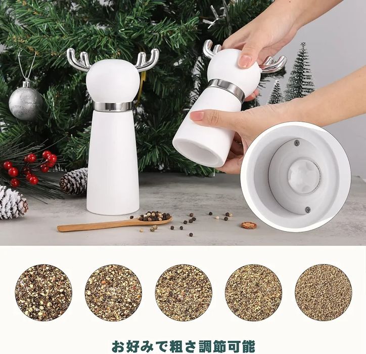 Białe drewniane ręczne młynki vevok w kształcie renifera