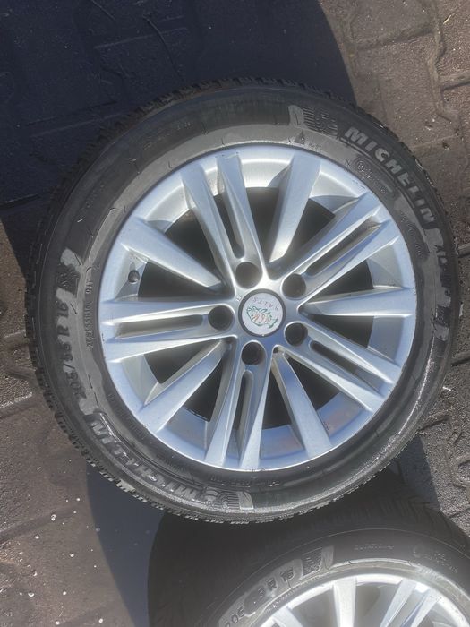 Koła Felgi Aluminiowe BMW E90 E91 R16 5x120 7J ET34