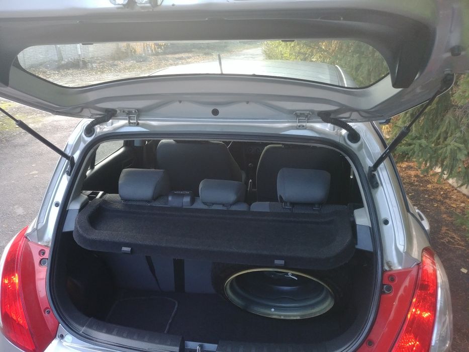 Suzuki swift 2011