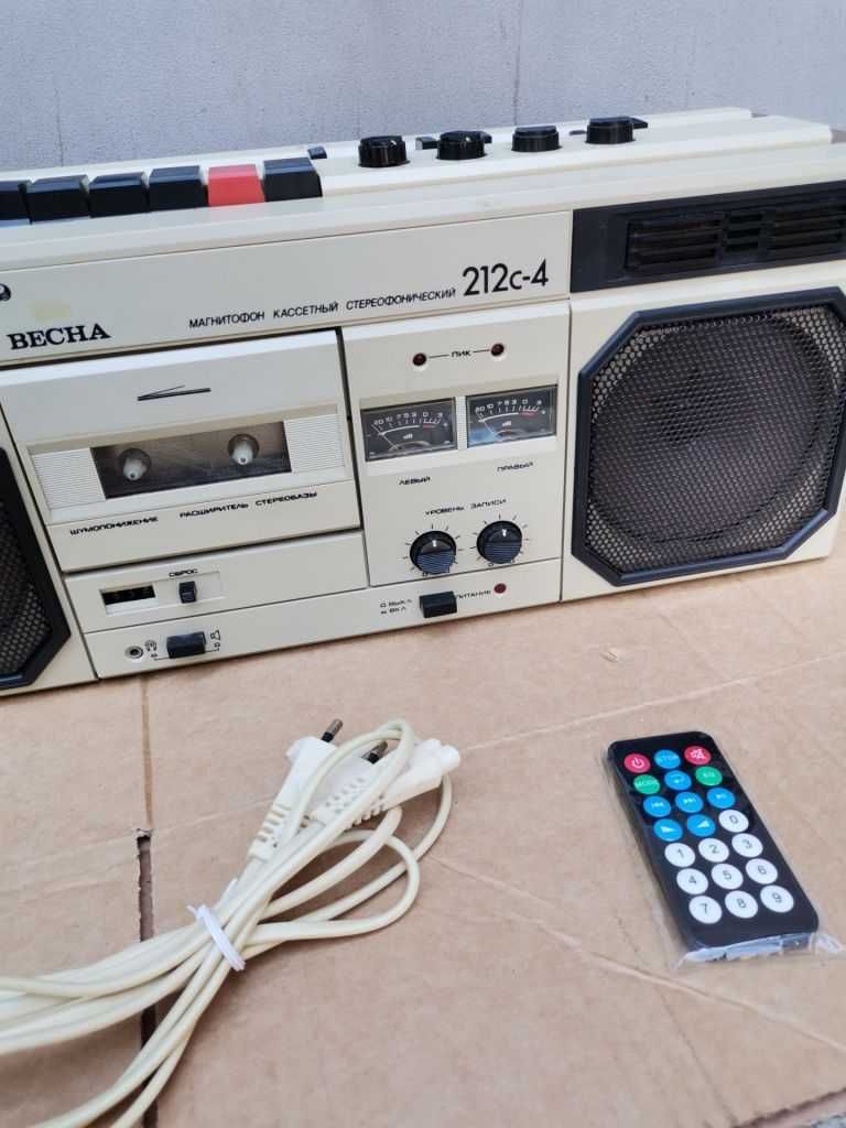 Магнитофон Весна 212С4 usb fm Bluetooth aux карта памяти пульт: 5 500 ...