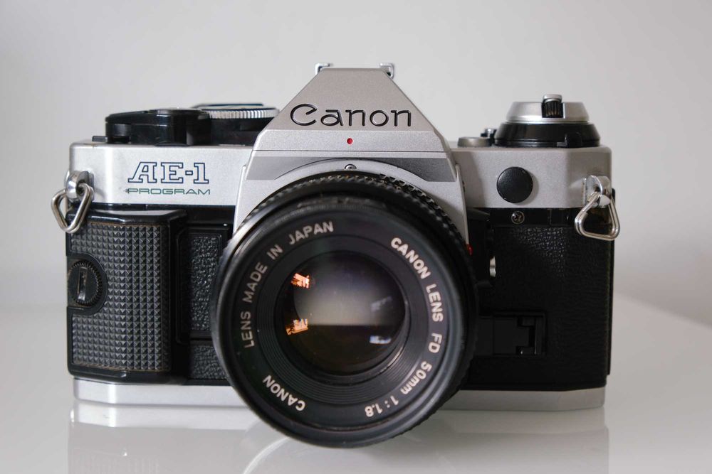 Câmara Fotog. Analógica - Canon AE1 Program + Obj. Canon 50MM F1.8