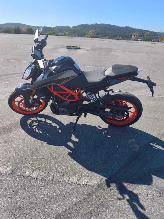 KTM Duke 390 2021