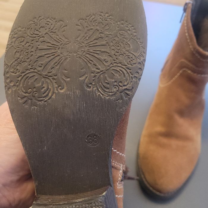 Buty botki skórzane zamszowe brązowe 38