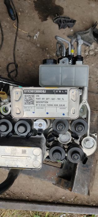 Тепловой насос tesla y 3 по запчастям