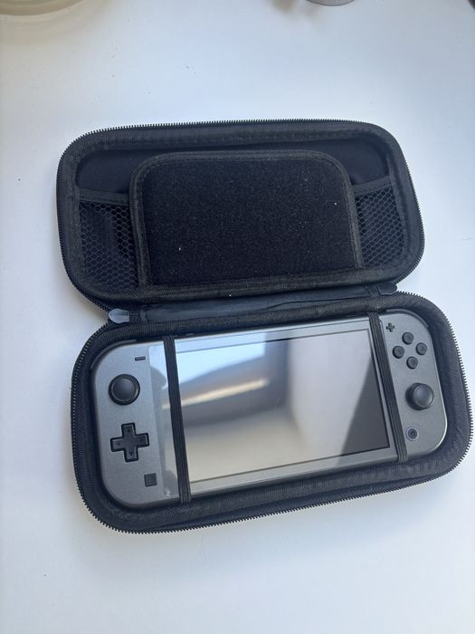 Nintendo Switch Lite Wersja Pokemon