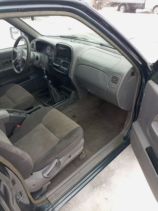 Nissan Navara D22 2,5 дизель 2003 рік Повний привід 4×4 Гарний Пікап