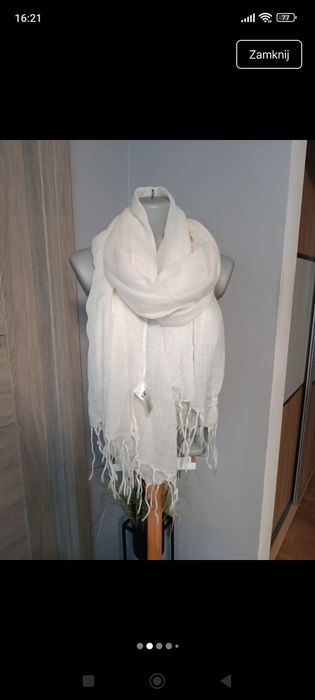 Piękny biały szal H&M
