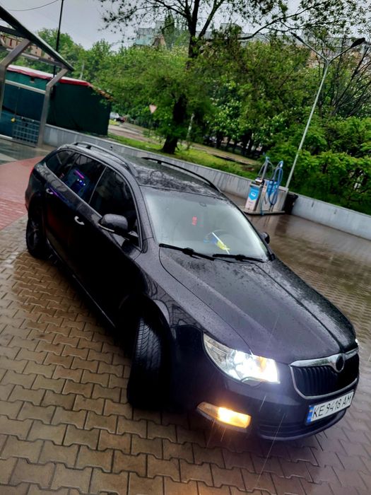 Skoda Superb 2 універсал 1.6 тді