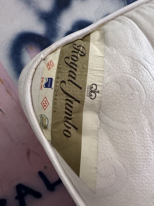 Продам матрац 1800/2000