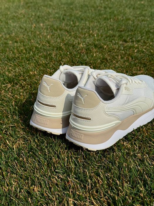Оригінал кросівки Puma бежеві 380729-25 US 9 25.5 US 10 см весна літо