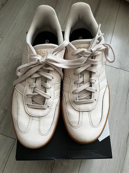 Кеди adidas Barreda