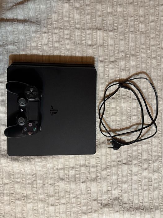 Ps4 slim 1tb + monitor 60hz