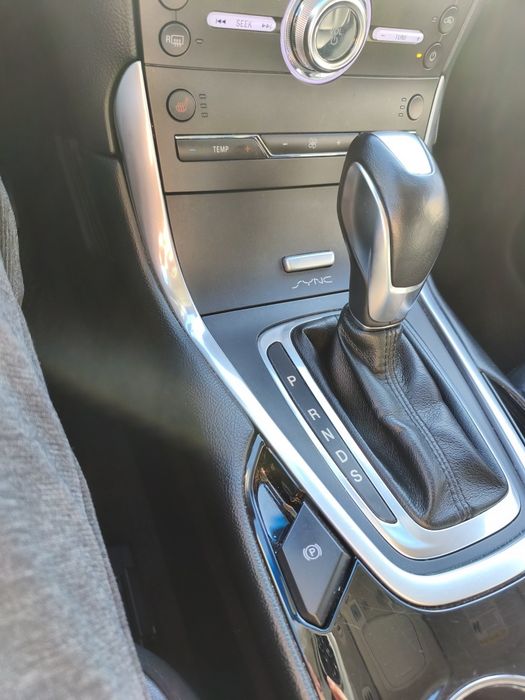 Продам Ford edge