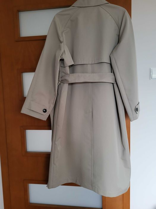 Zara beżowy trench
