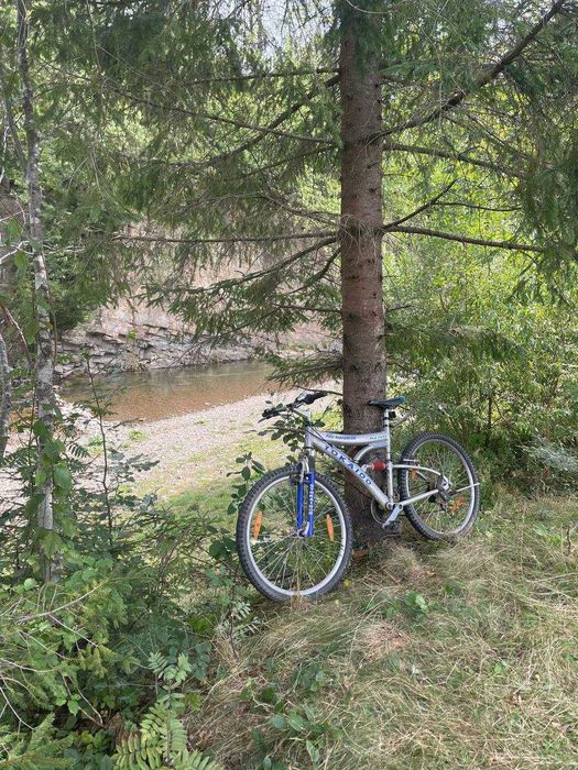 Прокат велосипедів, велопрокат в Карпатах, Стара Гута біля резиденції