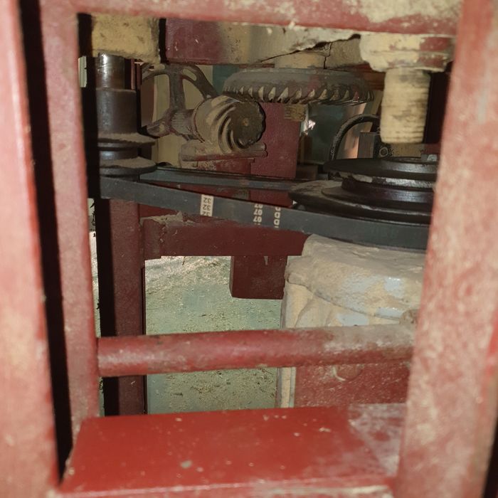 Frezarka stołowa do drewna