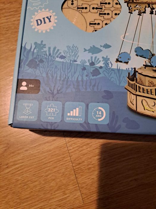 Puzzle przestrzenne karuzela drewniana diy majsterkowanie dla dzieci