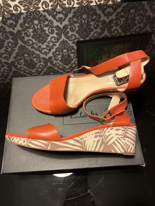 Босоніжки Clarks