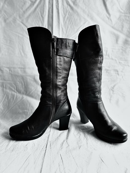 Шкіряні чоботи на хутрі