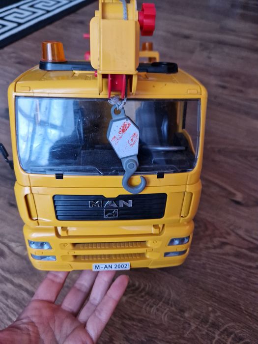 Bruder dżwig MAN 02754.