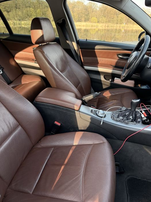 BMW e90 325i 2006 rok
