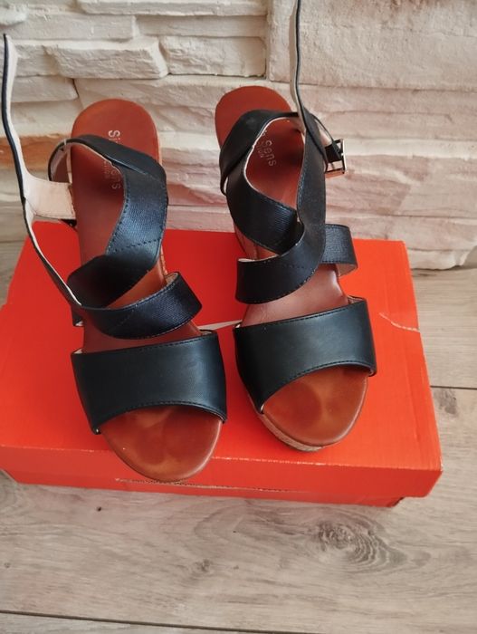 Buty sandały na koturnie korkowym 38