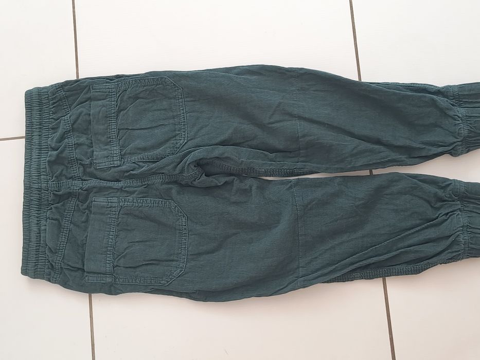 Sztruksy H&M 110 cm z podszewką