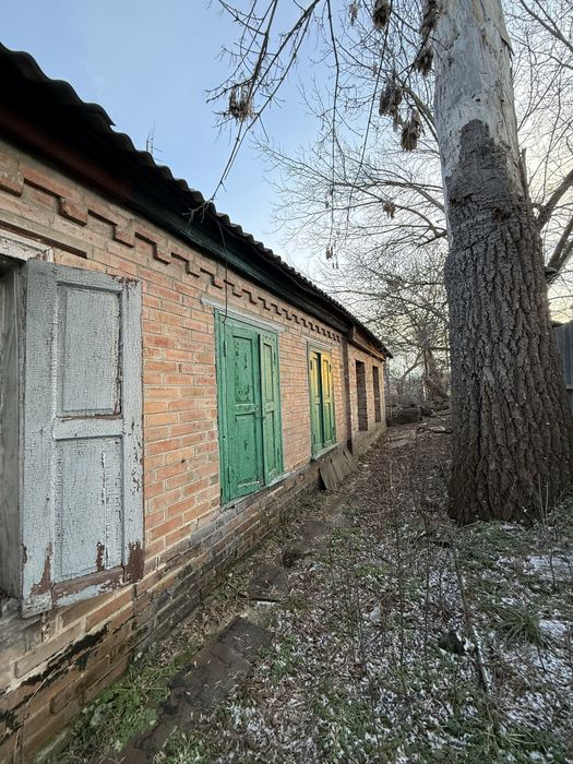 Сакко, продам добротну 2-х кімнатну частину будинку з комунікаціями